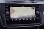 Volkswagen Tiguan 1.4 TSI DSG R-Line 150pk / Panodak / Trekhaak wegklb. / 19 Inch LM / Navi / ACC/ Led
