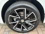 Skoda Kamiq 1.0 TSI Monte Carlo / AUTOMAAT/ PANO/ PARK. SENSOREN + CAMERA/ SMARTLINK/ LED/ CRUISE/ CLIMA/ 18" LMV/ STOEL VERWARM./ DAB
