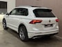 Volkswagen Tiguan 2.0 TSI 4Motion R-Line 2018 DSG 220PK PANO LED