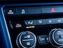 Volkswagen T-Roc 1.0 TSI United Limited | Navigatie | Camera | Stoelverwarming | Adaptieve Cruise Control | Stuurwiel Verwarmd | Climate Control | Dode Hoek Detectie | Privacy Glas | Apple Carplay | Android Auto |