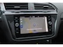 Volkswagen Tiguan 1.5 TSI R-Line Business+ / Trekhaak / Panoramadak / 360Camera / Head-up / Leder / 20'' / Memory seats / Dodehoek / Navigatie / Stoelverwarming 4x / Stuurverwarming / DAB / ACC