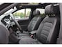 Volkswagen Tiguan 1.5 TSI R-Line Business+ / Trekhaak / Panoramadak / 360Camera / Head-up / Leder / 20'' / Memory seats / Dodehoek / Navigatie / Stoelverwarming 4x / Stuurverwarming / DAB / ACC