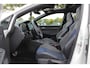 Volkswagen Golf 2.0 TSI R 4Motion / Panoramadak / Camera / Sportuitlaat / 19'' / Matrix LED / Keyless / CarPlay / Stoelverwarming / Dodehoek / DAB / ACC