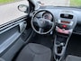 Toyota Aygo 1.0-12V 3-Deurs Airco Audio/CD Getint glas ABS EBD Colorpakket Dealeronderhoud Nieuwe Apk!