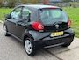 Toyota Aygo 1.0-12V 3-Deurs Airco Audio/CD Getint glas ABS EBD Colorpakket Dealeronderhoud Nieuwe Apk!