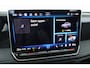 Volkswagen Tiguan 1.5 eTSI Life Edition | 1e Eigenaar! | Trekhaak | Adaptive Cruise | Navi By App | LED | Stoel-/stuurverwarming | Sfeerverlichting | BLIS | Keyless | DAB | Lichtmetalen Velgen