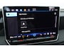 Volkswagen Tiguan 1.5 eTSI Life Edition | 1e Eigenaar! | Trekhaak | Adaptive Cruise | Navi By App | LED | Stoel-/stuurverwarming | Sfeerverlichting | BLIS | Keyless | DAB | Lichtmetalen Velgen