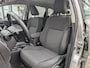 Toyota Auris 1.8 Hybrid Dynamic | Cruise control | Climate control | Keyless | Camera | All Season | Navi