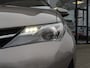 Toyota Auris 1.8 Hybrid Dynamic | Cruise control | Climate control | Keyless | Camera | All Season | Navi