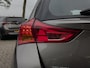 Toyota Auris 1.8 Hybrid Dynamic | Cruise control | Climate control | Keyless | Camera | All Season | Navi
