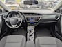 Toyota Auris 1.8 Hybrid Dynamic | Cruise control | Climate control | Keyless | Camera | All Season | Navi