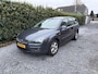 Ford Focus Wagon 1.6-16V Futura | Airco | Cruise Control | LMV | Elekt. Ramen | Trekhaak | Nieuwe APK