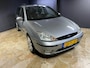 Ford Focus Wagon 1.6-16V Futura Clima Lm Velgen Navi Leer