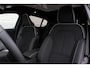 Volvo EC40 Single Motor Extended Range Ultra Black Ed. 82 kWh | Charcoal Nubuck | Preconditioning | Volvo Car UX | Premium Audio by Harman Kardon | Driver Awareness | Driver Assist | Climate Pack | Visual Park Assist | Blis | Adaptieve cruise control met Pilot Assist | Power Seat | Panoramisch dak | Elektrisch verstelbare bestuurdersstoel met geheugen | Getinte ramen | Warmtepomp | Versatility Pack |Google Maps | Apple Carplay | Google Assistant