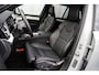 Volvo XC90 2.0 T8 Plug-in hybrid AWD Ultra Dark | Facelift | Black Pack | Selected Level | Heico | Bowers & Wilkins | Gelamineerd Glas | Luchtvering | 22" Velgen |