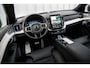 Volvo XC90 2.0 T8 Plug-in hybrid AWD Ultra Dark | Facelift | Black Pack | Selected Level | Heico | Bowers & Wilkins | Gelamineerd Glas | Luchtvering | 22" Velgen |