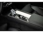 Volvo XC90 2.0 T8 Plug-in hybrid AWD Ultra Dark | Facelift | Black Pack | Selected Level | Heico | Bowers & Wilkins | Gelamineerd Glas | Luchtvering | 22" Velgen |