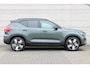 Volvo EX40 Single Motor Extended Range Ultra 82 kWh | Dawn Fusion Microtech/textiel in Charcoal | Preconditioning | Volvo Car UX | Premium Audio by Harman Kardon | Driver Awareness | Driver Assist | Climate Pack | Visual Park Assist | Blis | Adaptieve cruise control met Pilot Assist | Power Seat | Panoramadak | Elektrisch verstelbare bestuurdersstoel met geheugen | Getinte ramen | 20 Inch | Warmtepomp | Versatility Pack | Google Maps | Apple Carplay | Google Assistant