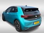 Volkswagen ID.3 First Max 58 kWh / Full option! / Trekhaak / Panoramadak / Camera / Head-up / Keyless / 20'' / ACC / Dodehoek / Elektr. stoelen / Massage / Navigatie / Stuurverwarming