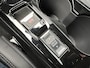 Peugeot 2008 1.2 Hybrid 145 PK Allure Automaat | 2025 Auto | Hybride Elektrisch rijden met Automaat | Parkeercamera 360 graden | Stoelverwarming | LED Verlichting | Navigatie via Telefoon | 17" Lichtmetalen Velgen | Cruise & Climate Control | Dode Hoek Bewaking |