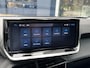 Peugeot 2008 1.2 Hybrid 145 PK Allure Automaat | 2025 Auto | Hybride Elektrisch rijden met Automaat | Parkeercamera 360 graden | Stoelverwarming | LED Verlichting | Navigatie via Telefoon | 17" Lichtmetalen Velgen | Cruise & Climate Control | Dode Hoek Bewaking |