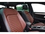 Volkswagen Passat Variant 2.0 TDI Elegance Business R R-line Comfort Stoelen Trekhaak/pakket