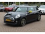 MINI Mini Electric Charged 33 kWh / SoH 95.8% / Camera / Head-up / Leder / Harman Kardon / Keyless / 17'' / CarPlay / Stoelverwarming / Matrix LED / DAB / Cruise Control