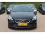 Volvo V40 1.5 T2 Inscription R-Design / Trekhaak / Panoramadak / Camera / Leder / Keyless / 17'' / Navigatie / Stoelverwarming / Cruise Control