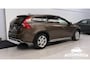 Volvo V60 Cross Country 2.4 D4 AWD 5-cilinder Momentum 2015 1900kg trekgewicht!