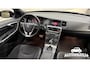 Volvo V60 Cross Country 2.4 D4 AWD 5-cilinder Momentum 2015 1900kg trekgewicht!
