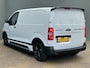 Peugeot Expert Standaard | 16" stalen velgen | Elektrisch bedienbare en verwarmbare buitenspiegels | Getint glas (70% lichtdoorlatend)