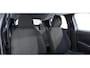 Peugeot 208 Style | Dashboard en deurpanelen in kunststof met carboneffect | Ecoled koplampen | Elektrisch verstelbare en verwarmbare buitenspiegels