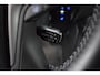 Toyota Land Cruiser 7 pers. 2.8 D-4D Executive | Panoramadak | Trekhaak | Treeplanken | Stoel-/achterbankverwarming | Stoelventilatie | Leder | Dodehoek detectie | JBL