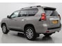 Toyota Land Cruiser 7 pers. 2.8 D-4D Executive | Panoramadak | Trekhaak | Treeplanken | Stoel-/achterbankverwarming | Stoelventilatie | Leder | Dodehoek detectie | JBL