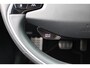 Kia Niro EV Executive 64.8 kWh l Open dak | Leder | Head Up | Harman Kardon | El. verst. stoelen+memory | Stoelverw./vent. | El. Klep | PDC V+A | LMV 17 inch