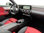 Mercedes-Benz A-klasse 180 AMG Line I Panoramadak I Leder I Widescreen