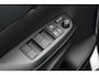 Toyota Yaris Cross 1.5 Hybrid 130 Dynamic | Bi-Tone | Achteruitrijcamera | Stuur, Voorruit en stoelverwarming | Apple Carplay & Android Auto |
