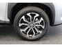 Toyota Yaris Cross 1.5 Hybrid 130 Dynamic | Bi-Tone | Achteruitrijcamera | Stuur, Voorruit en stoelverwarming | Apple Carplay & Android Auto |