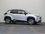 Toyota Yaris Cross 1.5 Hybrid 130 Dynamic | Bi-Tone | Achteruitrijcamera | Stuur, Voorruit en stoelverwarming | Apple Carplay & Android Auto |