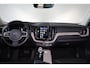 Volvo XC60 T8 Recharge AWD Inscription - Panorama/schuifdak - IntelliSafe Assist - Harman/Kardon audio - Adaptieve LED koplampen - Parkeercamera achter - Verwarmde voorstoelen & stuur - Parkeersensoren voor & achter - Elektr. bedienb. voorstoelen met geheugen - Draadloze tel. lader - Standkachel - Extra getint glas - Elektr. inklapbare trekhaak - 19' LMV
