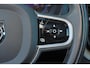 Volvo XC60 T8 Recharge AWD Inscription - Panorama/schuifdak - IntelliSafe Assist - Harman/Kardon audio - Adaptieve LED koplampen - Parkeercamera achter - Verwarmde voorstoelen & stuur - Parkeersensoren voor & achter - Elektr. bedienb. voorstoelen met geheugen - Draadloze tel. lader - Standkachel - Extra getint glas - Elektr. inklapbare trekhaak - 19' LMV