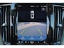 Volvo XC60 T8 Recharge AWD Inscription - Panorama/schuifdak - IntelliSafe Assist - Harman/Kardon audio - Adaptieve LED koplampen - Parkeercamera achter - Verwarmde voorstoelen & stuur - Parkeersensoren voor & achter - Elektr. bedienb. voorstoelen met geheugen - Draadloze tel. lader - Standkachel - Extra getint glas - Elektr. inklapbare trekhaak - 19' LMV
