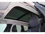Volvo XC60 T8 Recharge AWD Inscription - Panorama/schuifdak - IntelliSafe Assist - Harman/Kardon audio - Adaptieve LED koplampen - Parkeercamera achter - Verwarmde voorstoelen & stuur - Parkeersensoren voor & achter - Elektr. bedienb. voorstoelen met geheugen - Draadloze tel. lader - Standkachel - Extra getint glas - Elektr. inklapbare trekhaak - 19' LMV