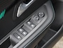 Peugeot e-208 EV Allure Pack 50 kWh 136PK | AppleCarplay/Android Auto | Parkeersensoren | FULL LED | Stoelverwarming | Lederen Stuurwiel | Climate Control | Adaptive Cruise Control | 16" LMV | Isofix | Privacy Glass |