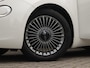 Fiat 500 RED 42 kWh | Achteruitrijcamera | Cruise control | App-connect |
