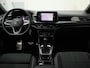 Volkswagen T-Roc 1.5TSI/150PK R-Line Blackstyle DSG · Navigatie · Apple/Android Car Play · Massagefunctie · Garantie tot Januari 2029 of 100000km.
