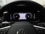 Volkswagen T-Roc 1.5TSI/150PK R-Line Blackstyle DSG · Navigatie · Apple/Android Car Play · Massagefunctie · Garantie tot Januari 2029 of 100000km.