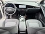 Kia Niro EV Light Edition 64.8 kWh | Navi | Bluetooth | Climate & (adaptieve) cruise control | Apple Carplay & Andorid auto | Fabrieksgarantie t/m 25-02-2031 + 3x 1 jaar* | NAP
