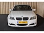 BMW 3-Serie 318i Business Line 169dkm M-sportpakket Bi-xenon PDC Leer Navi Clima Cruise Youngtimer Dealerauto 17" Nwe APK