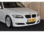 BMW 3-Serie 318i Business Line 169dkm M-sportpakket Bi-xenon PDC Leer Navi Clima Cruise Youngtimer Dealerauto 17" Nwe APK